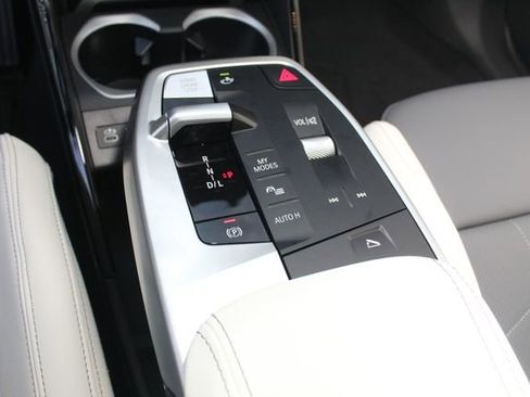 New 2026 BMW X1 xDrive28i w/ Technology Package image 13