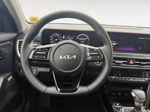 Used 2024 Kia Seltos SX AWD/4WD image 17