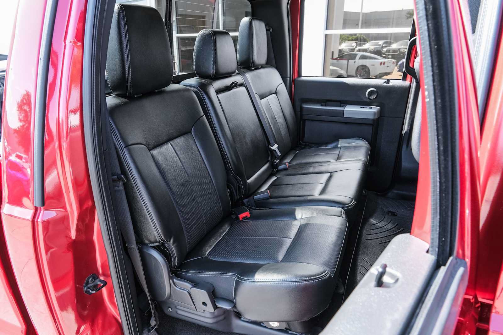 Used 2016 Ford F250 Lariat w/ Lariat Ultimate Package AWD/4WD image 34