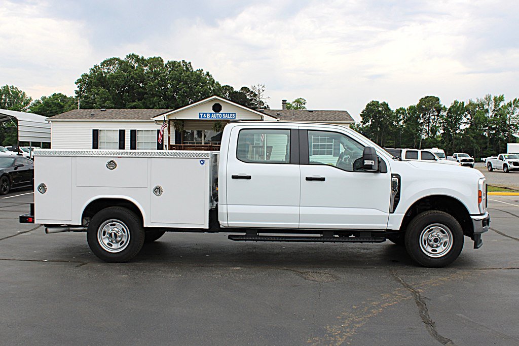 Used 2024 Ford F250 XL w/ XL Chrome Package AWD/4WD image 7