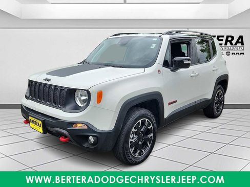 Certified 2023 Jeep Renegade Trailhawk image 3
