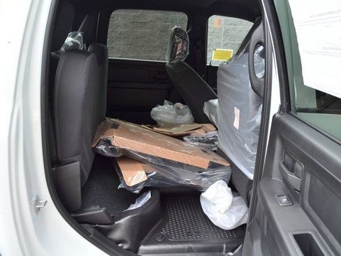 New 2024 RAM 3500 Tradesman w/ Chrome Appearance Group image 30