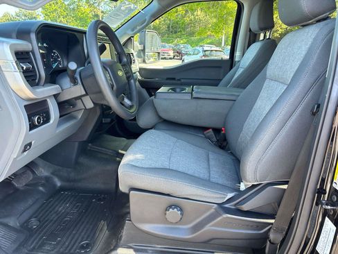 Used 2024 Ford F250 XL w/ Snow Plow Prep Package AWD/4WD image 11