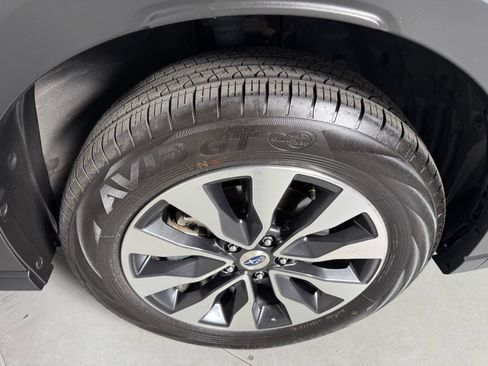 Certified 2025 Subaru Outback Touring AWD/4WD image 13