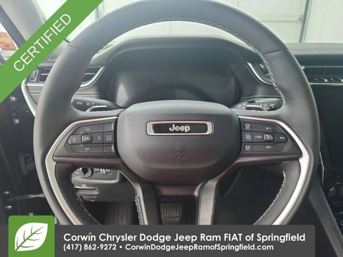 Used 2023 Jeep Grand Cherokee Limited AWD/4WD image 21