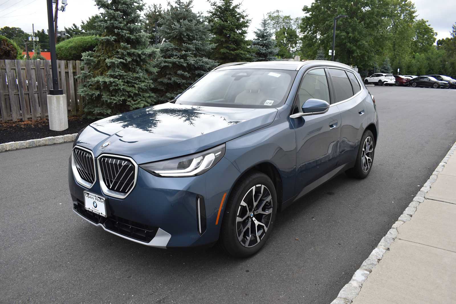 Used 2026 BMW X3 xDrive30i w/ Convenience Package AWD/4WD image 3