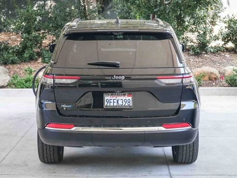 Used 2023 Jeep Grand Cherokee 4WD 4xe w/ Luxury Tech Group II image 5