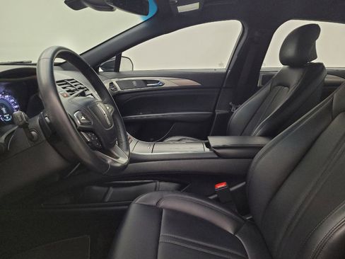 Used 2019 Lincoln MKZ Premiere image 17
