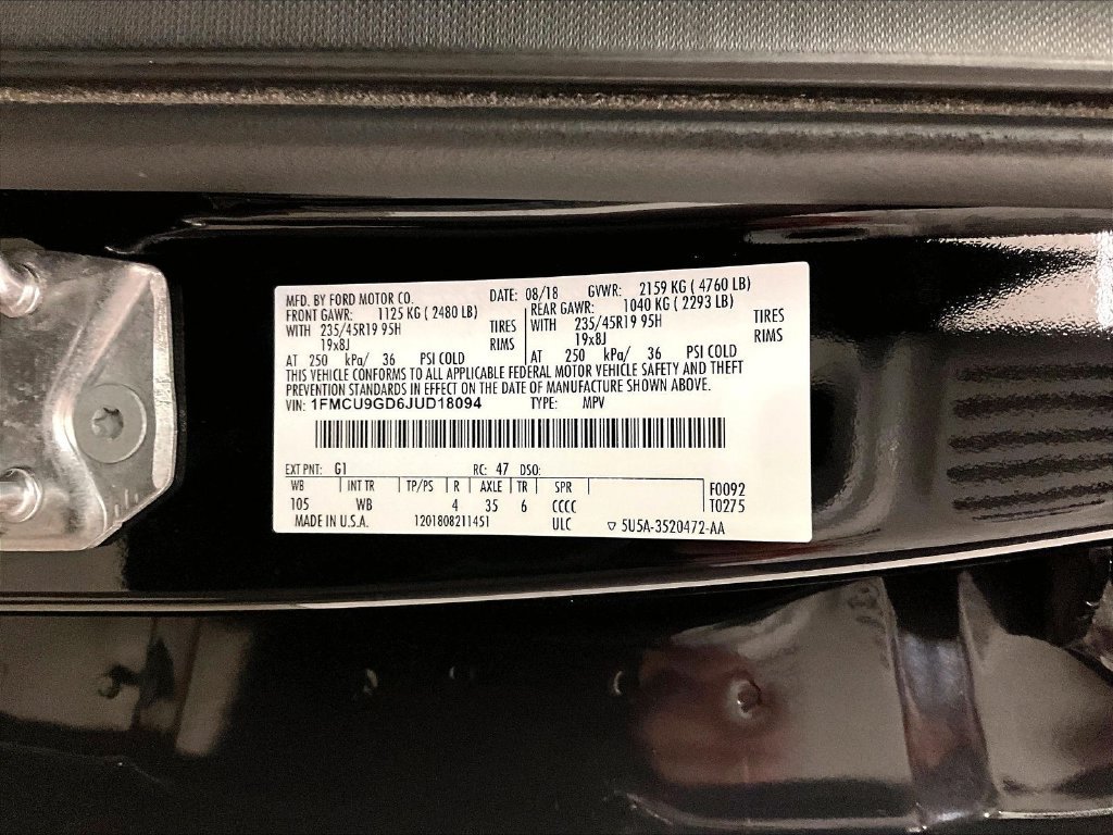 Used 2018 Ford Escape SE w/ SE Sport Appearance Package AWD/4WD image 18