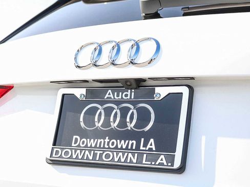 Used 2025 Audi Q3 2.0T Premium w/ Convenience Plus Package AWD/4WD image 12