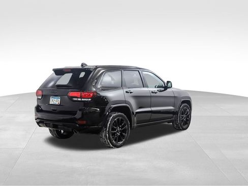 Used 2020 Jeep Grand Cherokee Altitude image 5