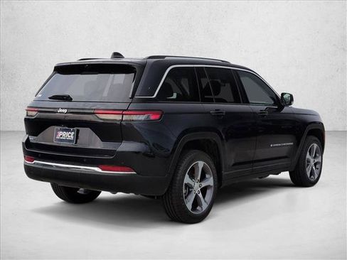 Used 2023 Jeep Grand Cherokee 4WD 4xe w/ Luxury Tech Group II image 5