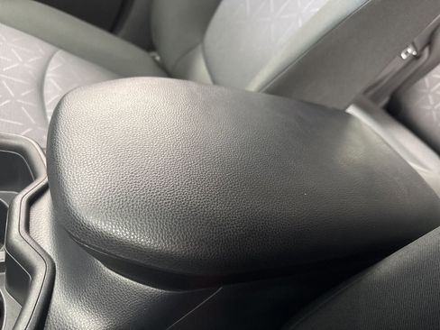 Certified 2025 Toyota RAV4 XLE image 30