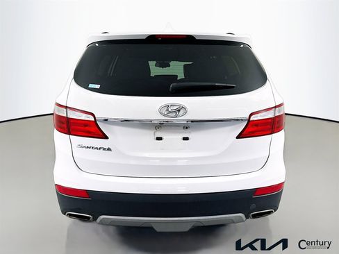 Used 2016 Hyundai Santa Fe SE image 6