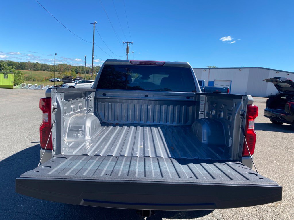 Used 2024 Chevrolet Silverado 1500 LT AWD/4WD image 35