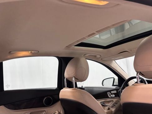 Used 2019 Mercedes-Benz C 300 4MATIC Sedan image 26