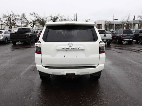 Used 2015 Toyota 4Runner SR5 Premium image 6