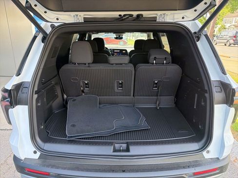 New 2026 Chevrolet Traverse LT AWD/4WD image 21