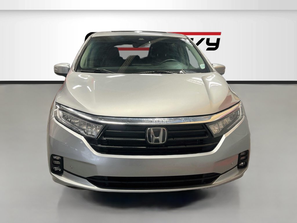 Used 2024 Honda Odyssey Touring image 2