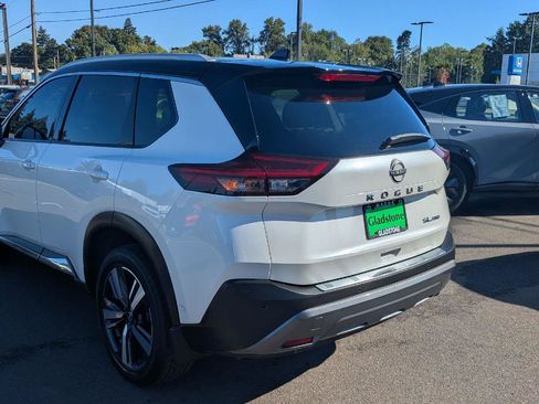 Used 2023 Nissan Rogue SL w/ SL Premium Package AWD/4WD image 4