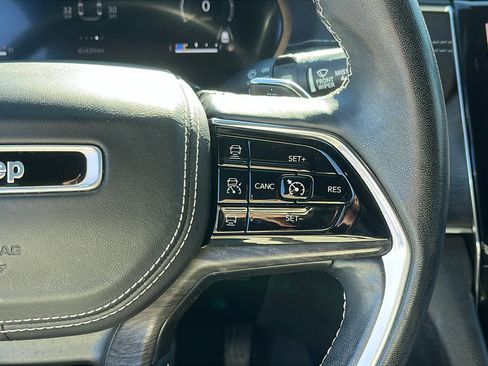 Used 2022 Jeep Grand Cherokee L Overland w/ Luxury Tech Group IV image 14