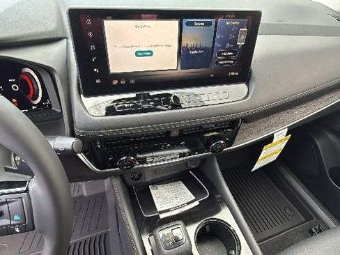 New 2026 Nissan Rogue Platinum AWD/4WD image 15