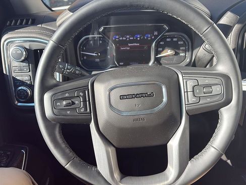 Used 2023 GMC Sierra 2500 Denali w/ Technology Package image 12