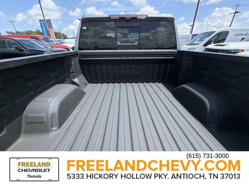 Used 2023 Chevrolet Silverado 1500 High Country w/ High Country Premium Package AWD/4WD image 14