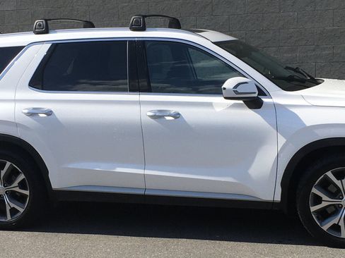 Used 2021 Hyundai Palisade SEL w/ Convenience Package AWD/4WD image 3