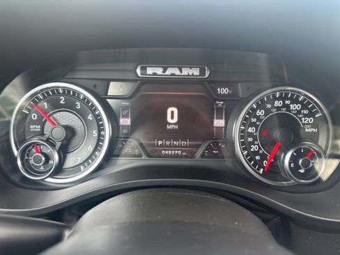 Used 2022 RAM 1500 Big Horn AWD/4WD image 30
