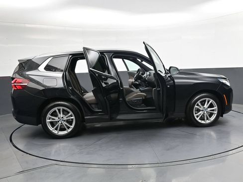 Used 2025 BMW X3 xDrive30i w/ Convenience Package AWD/4WD image 38