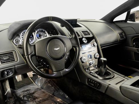 Used 2015 Aston Martin V8 Vantage GT RWD image 2