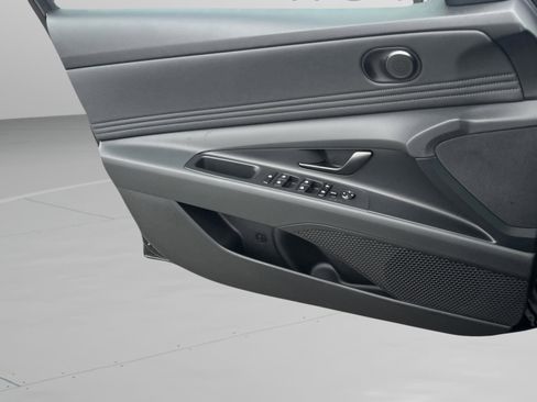 New 2026 Hyundai Elantra Sport FWD image 39