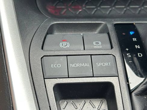 Used 2024 Toyota RAV4 LE FWD image 24