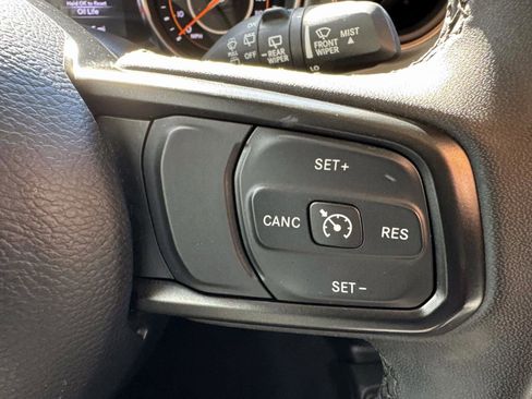 Used 2023 Jeep Wrangler Sport S image 22