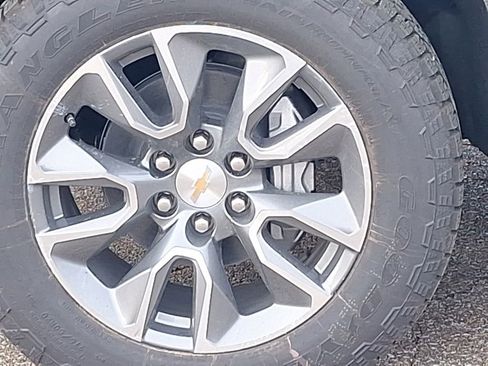 New 2026 Chevrolet Silverado 1500 LT image 14