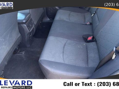 Used 2021 Toyota RAV4 XLE AWD/4WD image 31