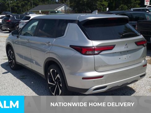 Used 2024 Mitsubishi Outlander SE AWD/4WD image 4