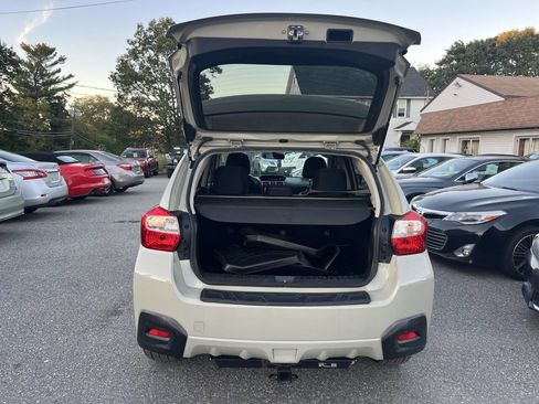 Used 2015 Subaru Crosstrek 2.0i Premium w/ Moonroof Package image 9