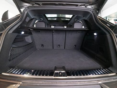Certified 2025 Porsche Cayenne AWD/4WD image 39