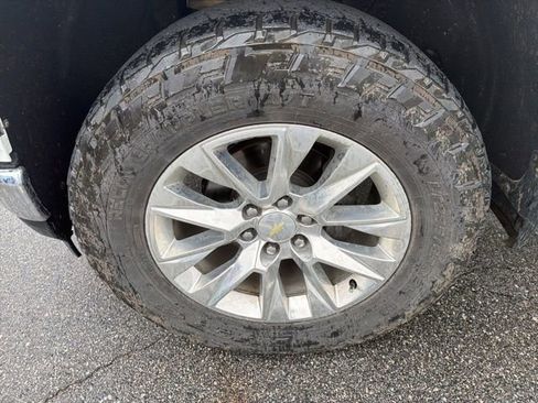 Used 2019 Chevrolet Silverado 1500 LTZ image 9