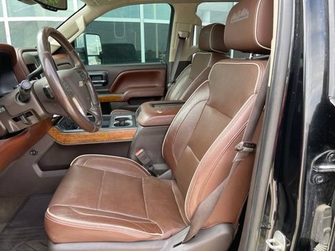 Used 2016 Chevrolet Silverado 2500 High Country w/ Duramax Plus Package AWD/4WD image 11