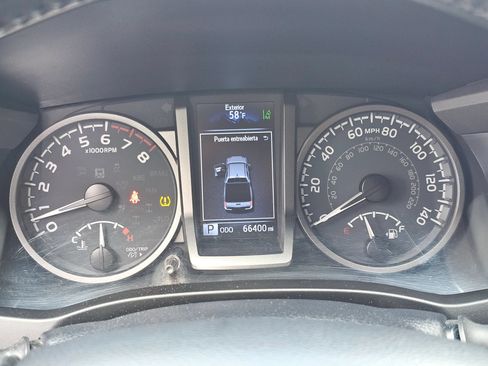 Used 2020 Toyota Tacoma TRD Off-Road w/ Technology Package RWD image 10