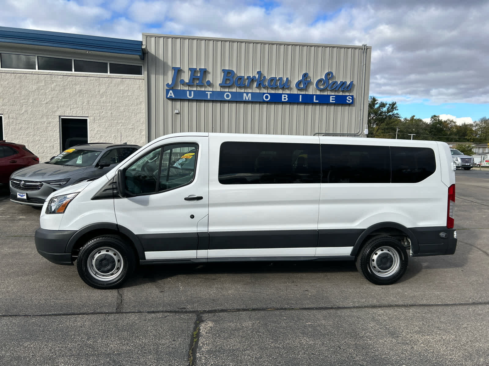 Used 2018 Ford Transit 350 XL RWD image 4