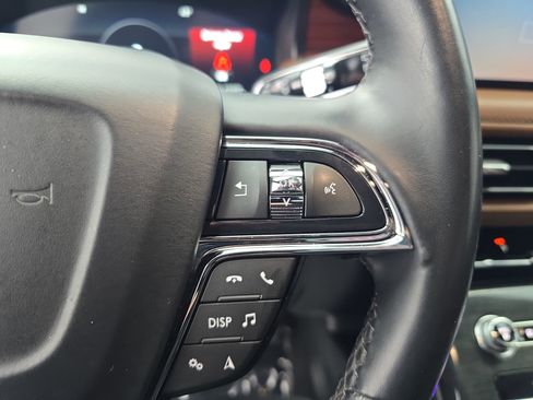 Used 2023 Lincoln Nautilus Reserve image 18