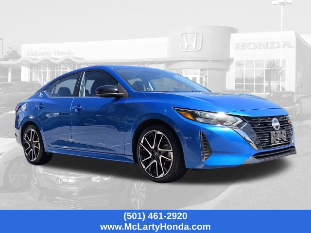 Used 2025 Nissan Sentra SR FWD image 5
