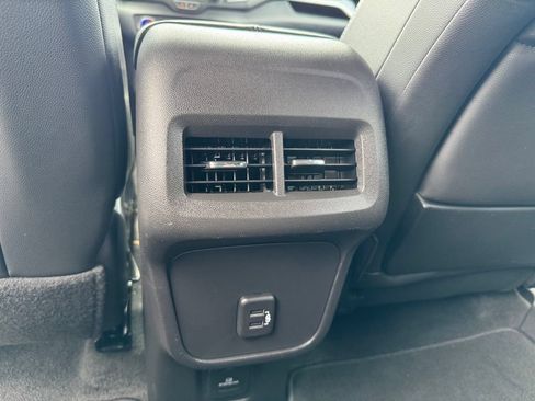 Certified 2024 GMC Terrain SLT AWD/4WD image 19
