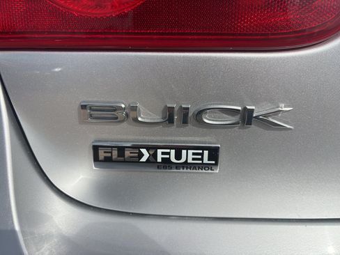 Used 2009 Buick Lucerne CXL FWD image 29