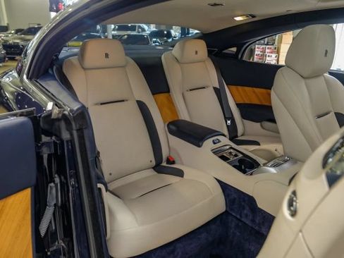 Used 2017 Rolls-Royce Wraith RWD image 56