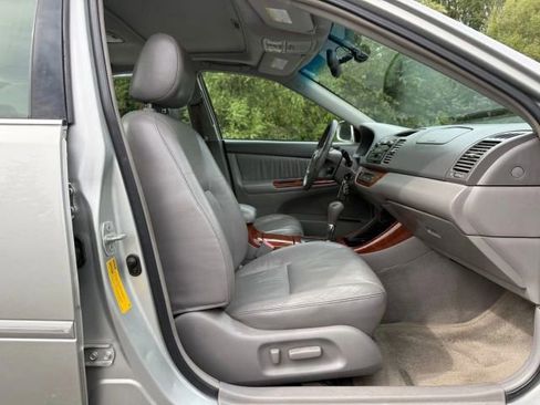Used 2002 Toyota Camry XLE image 25